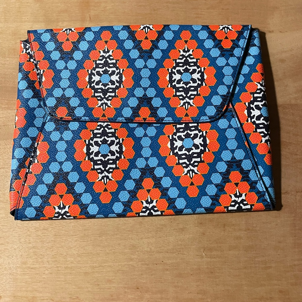 Vera Bradley tablet case NWOT